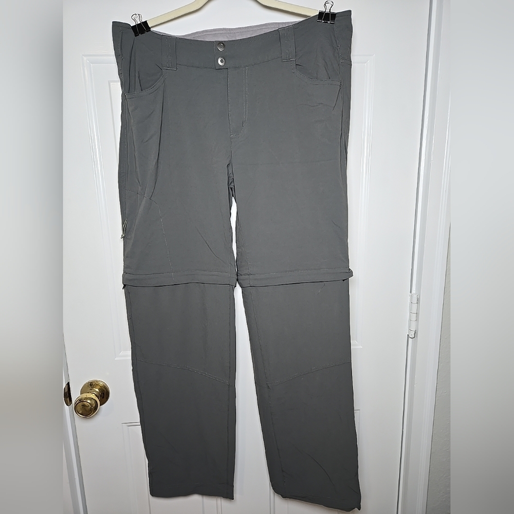 Columbia Ladies Size 14 Gray Omni Shield Water Repellant Zip Off Pants